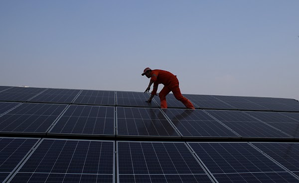Kenapa di Era Jokowi Banyak Energi Bersubsidi Dicabut?