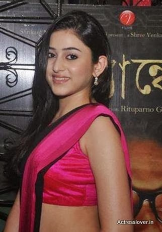 Ridhima Ghosh Hot saree photo