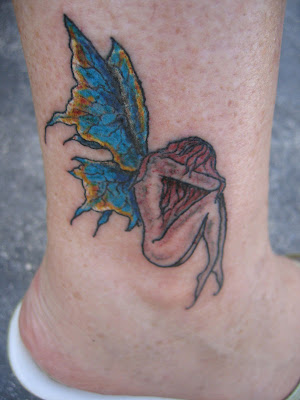 leg tattoo. hot on this large leg tattoo