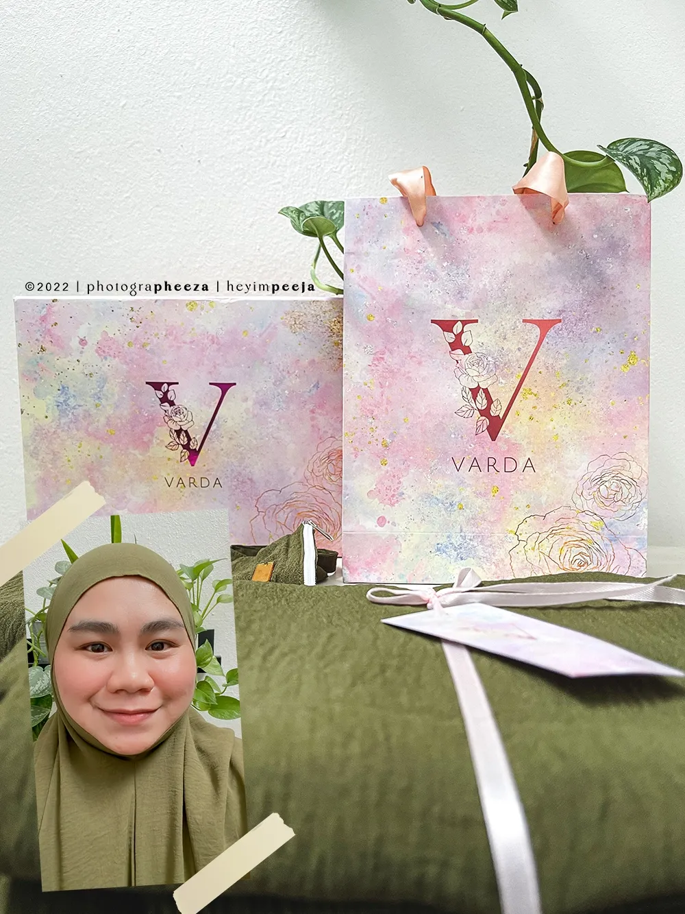 Telekung Raya Wrinkly Floral by Varda Material Sejuk Cotton Mix