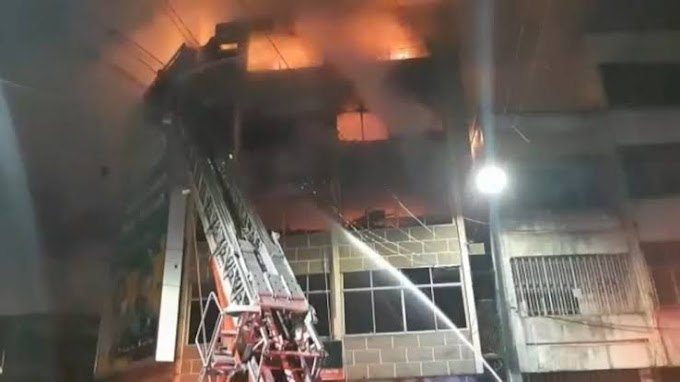 2 Toko 4 Lantai Tempat Jual Sepeda di Jalan Cirebon Medan Ludes Terbakar