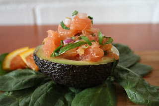 Avocat farci à la salade d'agrumes