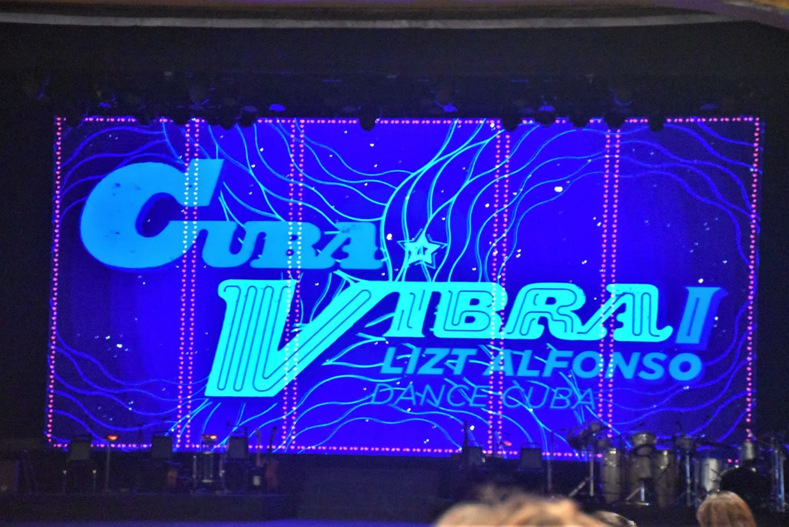 Dollywood's Cuba Vibra