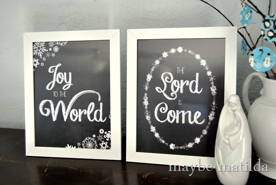 Free Joy to the World printable set!