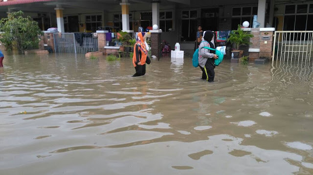 banjir besar Pulau Pinang, Banjir besar kedah, mangsa banjir, SPM semasa banjir, peperiksaan Sijil Pelajaran Malaysia