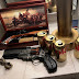 Usa: Musk pubblica la foto del comodino con due pistole, scoppia la polemica