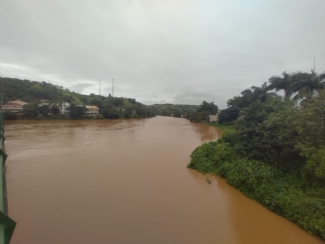 Cardoso Moreira entra em Alerta Máximo devido as cheias do Rio Muriaé