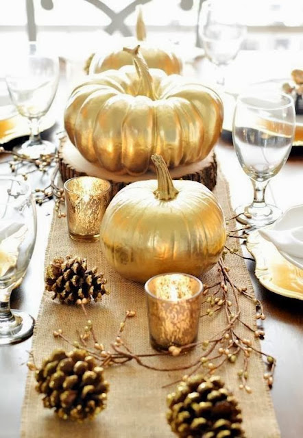 Neutral Tablescape Ideas for Thanksgiving from FrySauceandGrits.com