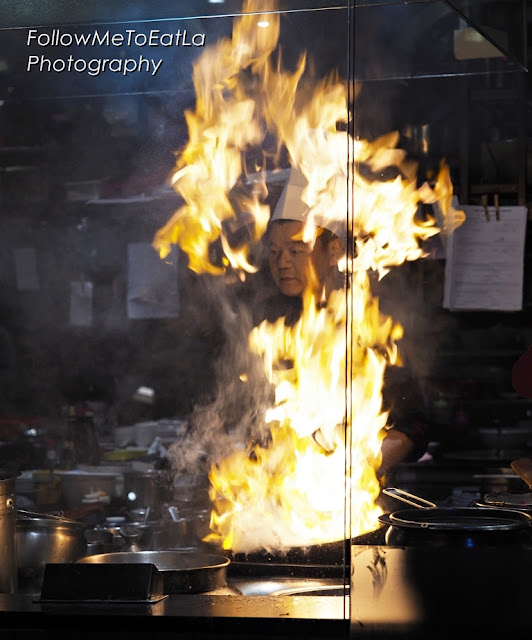 WOK-ON-FIRE CHEF Famous Shot Of Hong Kong Chef Alex Au In Action