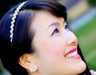 Curvy Headband and Heart Earrings