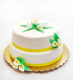 Wedding cake Calla lily front