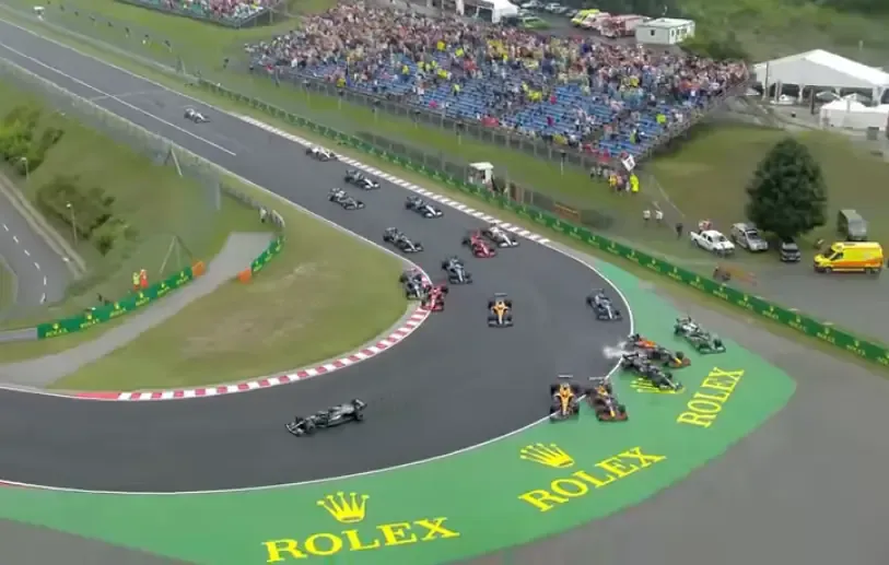 Incidente al via del gran premio d'Ungheria 2021