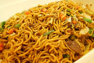  Mie goreng merupakan makanan yang sangat banyak digemari oleh semua orang di dunia dan ti  Mie Goreng Pedas Spesial