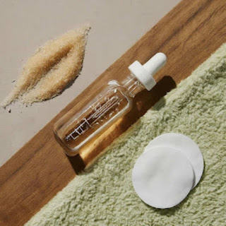Physical and Chemical Exfoliants