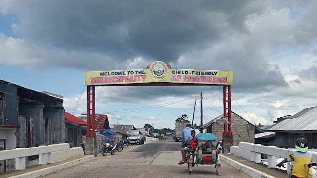 welcome arch of Pambujan, right after the Pambujan Bridge