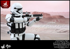 First Order Stormtrooper (Jakku Exclusive)