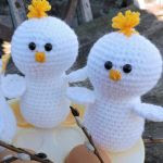 http://www.craftsy.com/pattern/crocheting/toy/the-chicks/192504?rceId=1458680795204~k67dqt7y