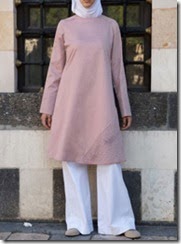 Tunik dan Blus sederhana Tunik dan Blus sederhana