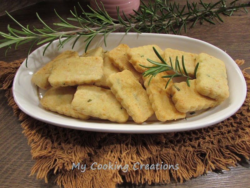 Соленки с грана падано и розмарин * Biscotti sable con grana padano e rosmarino