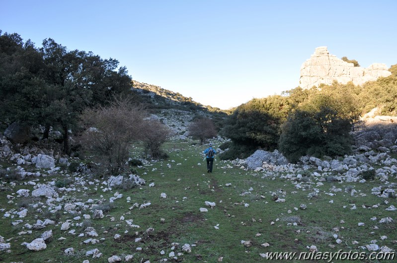 Subida a la Salamadre desde Villaluenga