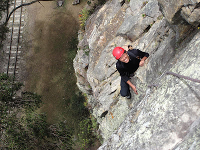 escalada en roca / arrampicata su roccia / ロッククライミング