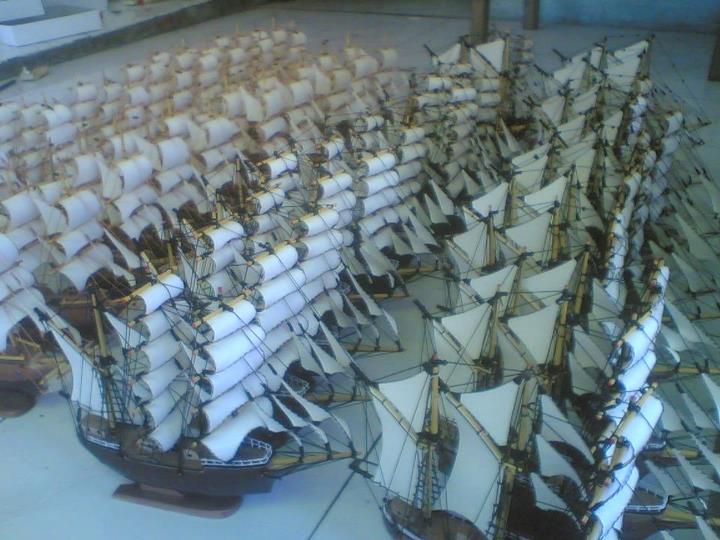 Miniatur Kapal Kerajinan  Tangan Kapal Titanic 