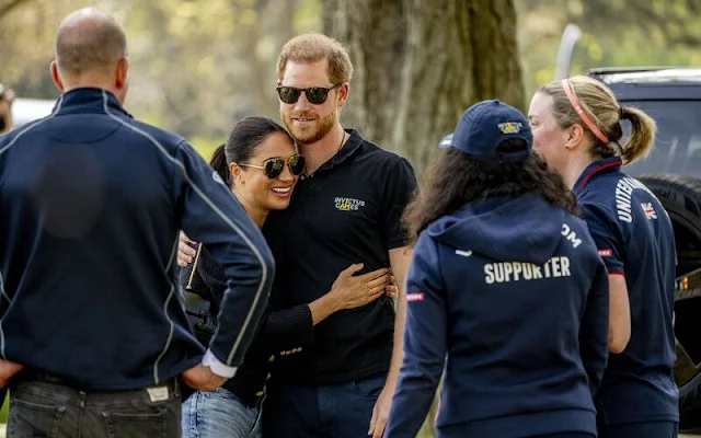 Meghan Markle wore a new chasseur boucle tweed jacket by Celine, and carries new chain shoulder bag by Celine