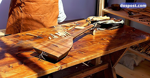 kayu amara Dijadikan alat musik