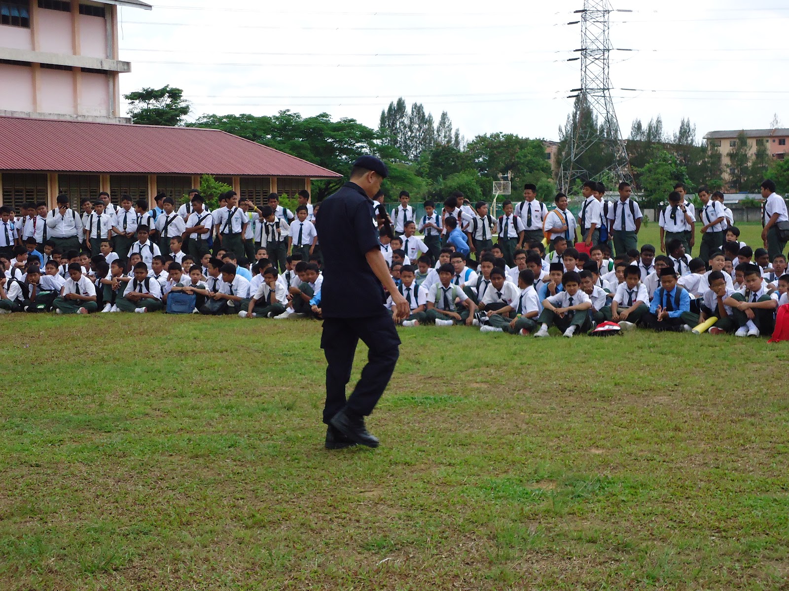 PPDa SMK PUCHONG PERDANA: Demontrasi Anjing Pengesan PDRM ...