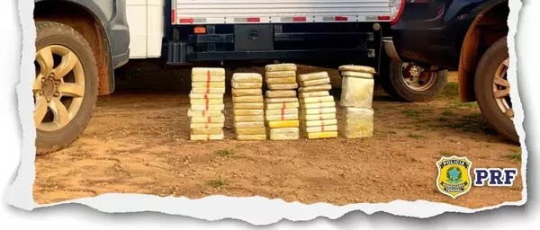 Mais de 50 kg de cocaína são encontrados em fundo falso de caminhão em Rondônia