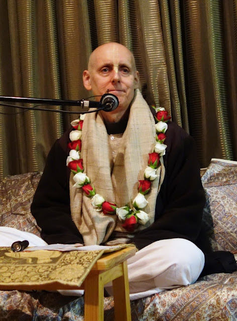 Sankarshan Das Teaching the Science of Self Realization