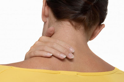 6 home remedies for treating stiff neck torticollis  exercises sternocleidomastoid muscle pain-relieving Causes painful area