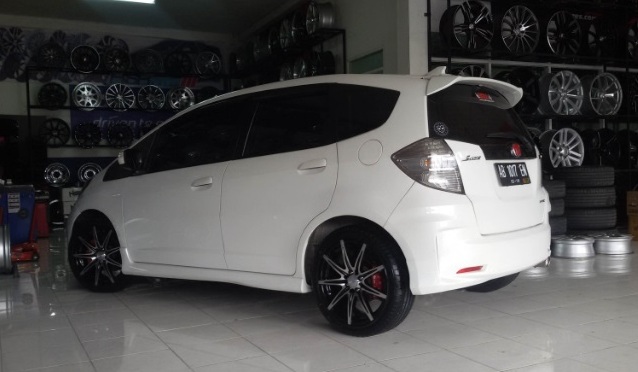 99 Gambar Modifikasi Mobil Honda Jazz All RS Terbaru 2018, Gambar Untuk Modifikasi Mobil Honda Jazz RS 2018