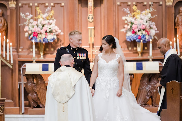 Annapolis Yacht Club Wedding photographed by Heather Ryan Photography