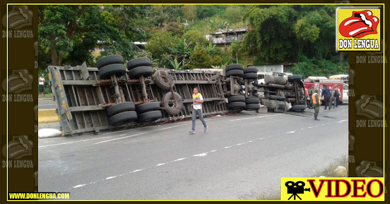 Saquearon una gandola de comida que se accidentó en Tazón