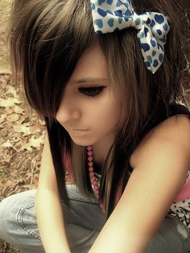 2010 Cute Long Hairstyle for Teenage Girls Emo Hairstyles For Girls.D