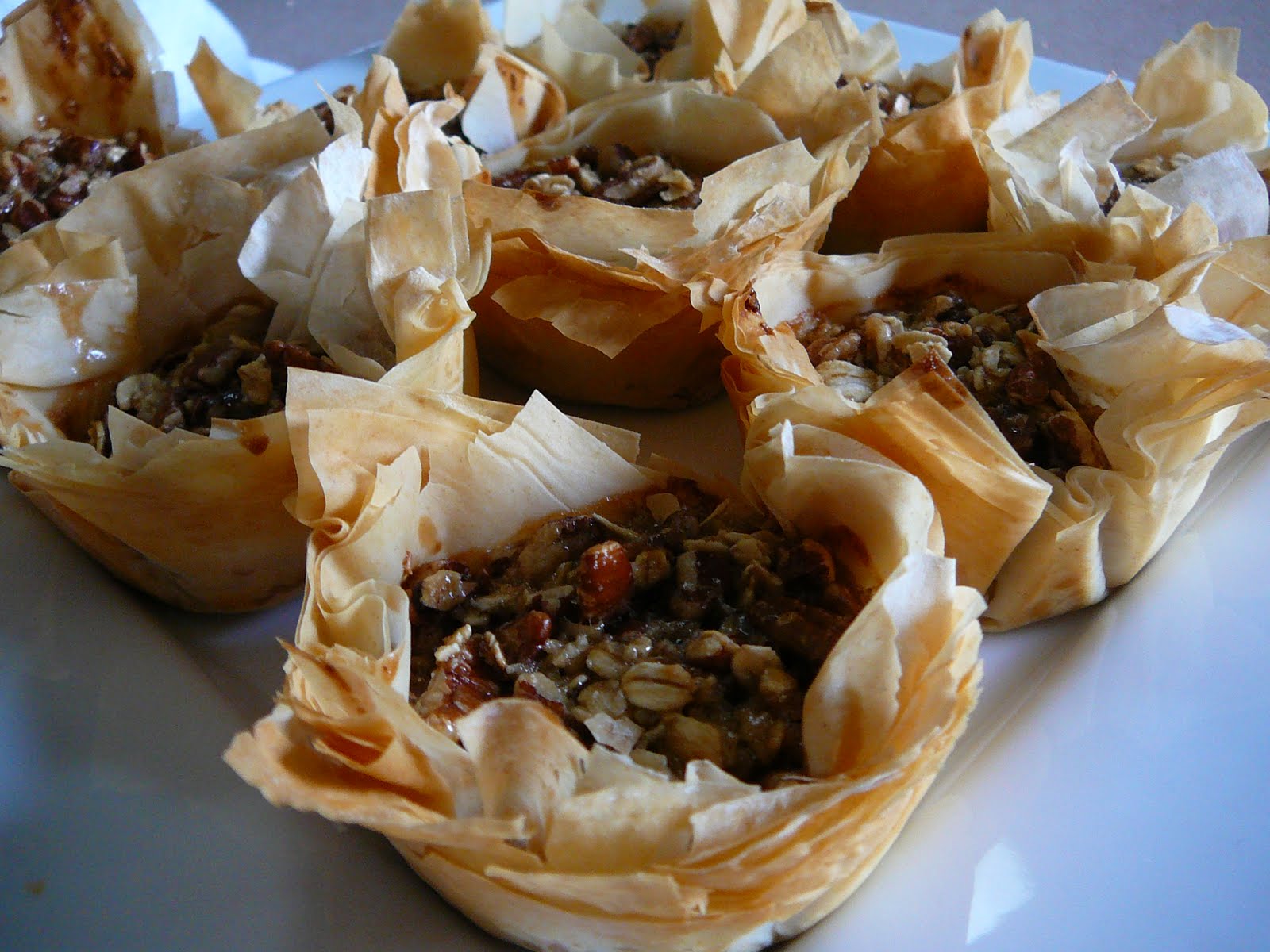 Phyllo Dough Dessert Recipes Easy - 7 Easy, Fabulous ...