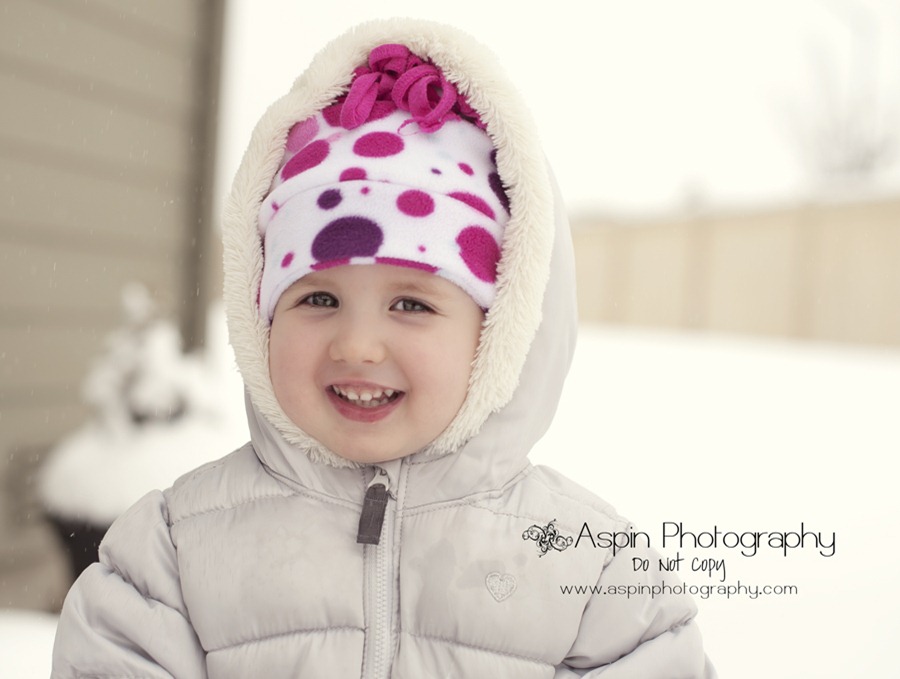 Kenadee snow 2012wm