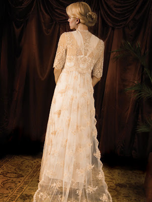 vintage wedding dress with sleeves. I love this Essence lace gown,