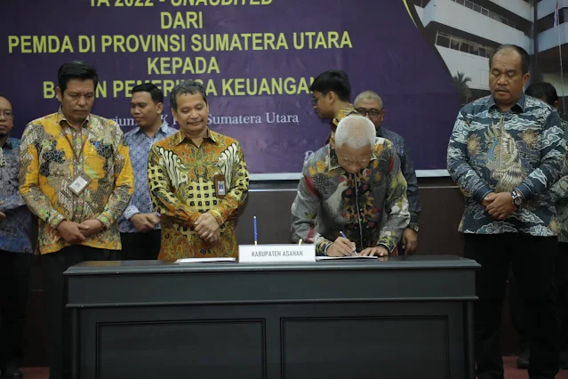 Bupati Asahan Serahkan LKPD Unaudited TA 2022 kepada Kepala BPK Perwakilan Sumut