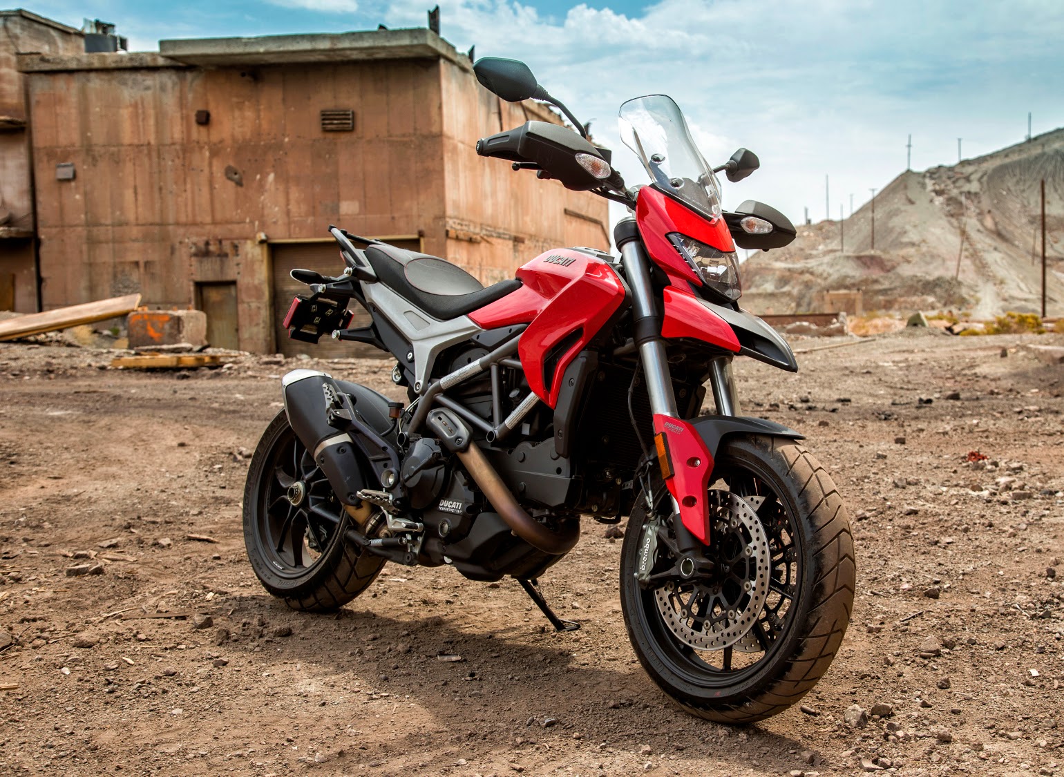 Ducati Hypermotard - Giá: 29,007 USD