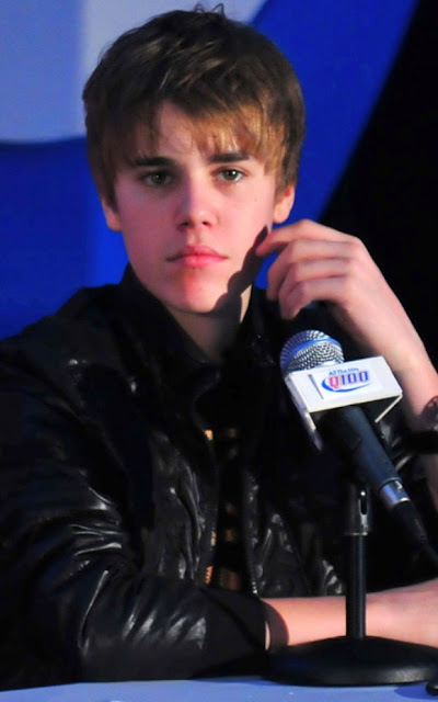 justin bieber pictures new haircut 2011. justin bieber new haircut 2011