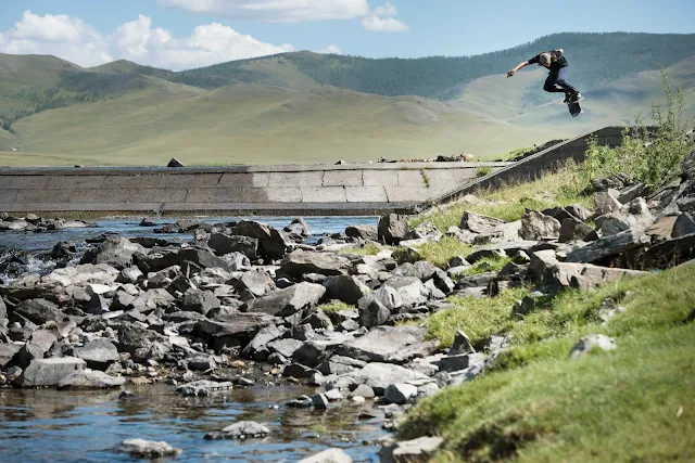 OUT OF STEPPE ein Skatemovie von Carhartt Work In Progress