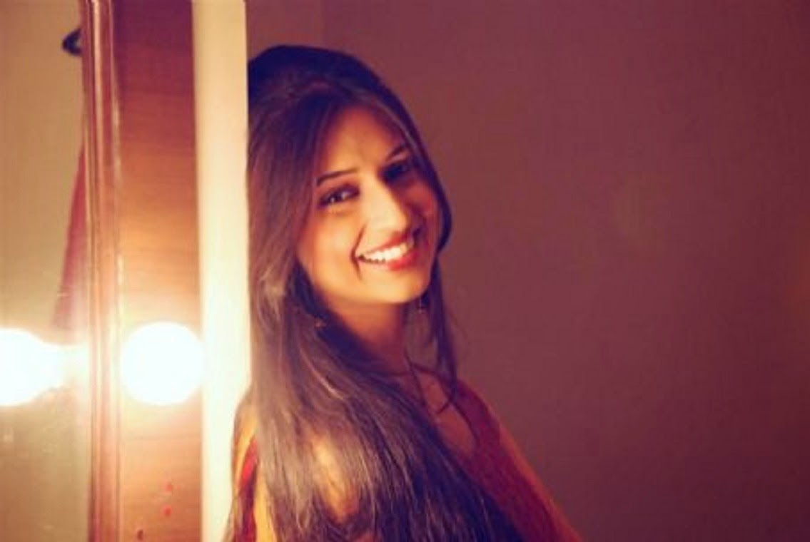 Divyanka Tripathi Beautiful Hd Wallpapers