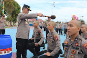 Polres Sekadau Gelar Upacara Tradisi Sambut 12 Bintara Remaja Angkatan 50