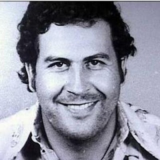   jose gonzalo rodriguez gacha, gacha death, jose gonzalo rodriguez gacha net worth, justo pastor rodríguez gacha, gladys álvarez pimentel, daniel ray rodriguez, jorge luis ochoa vásquez, gacha narcos actor, tolú colombia