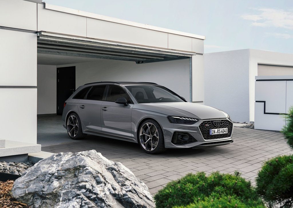 2023 Audi RS4 Avant Competition Plus