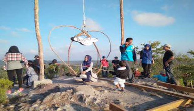 7 TEMPAT WISATA MENARIK DI PULAU NATUNA YANG DISENGKETAKAN CINA