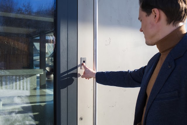 Enhancing Home Safety with Security Screens in Kalgoorlie