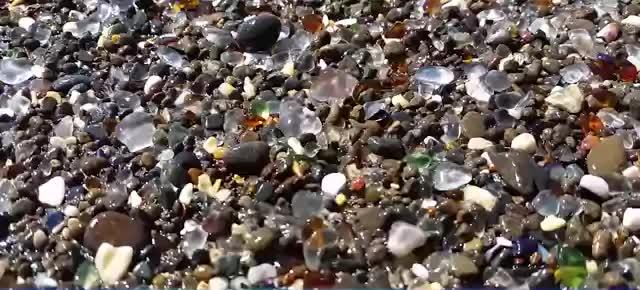 10 AMAZING PLACES AROUND THE WORLD 1. Glass Beach, California